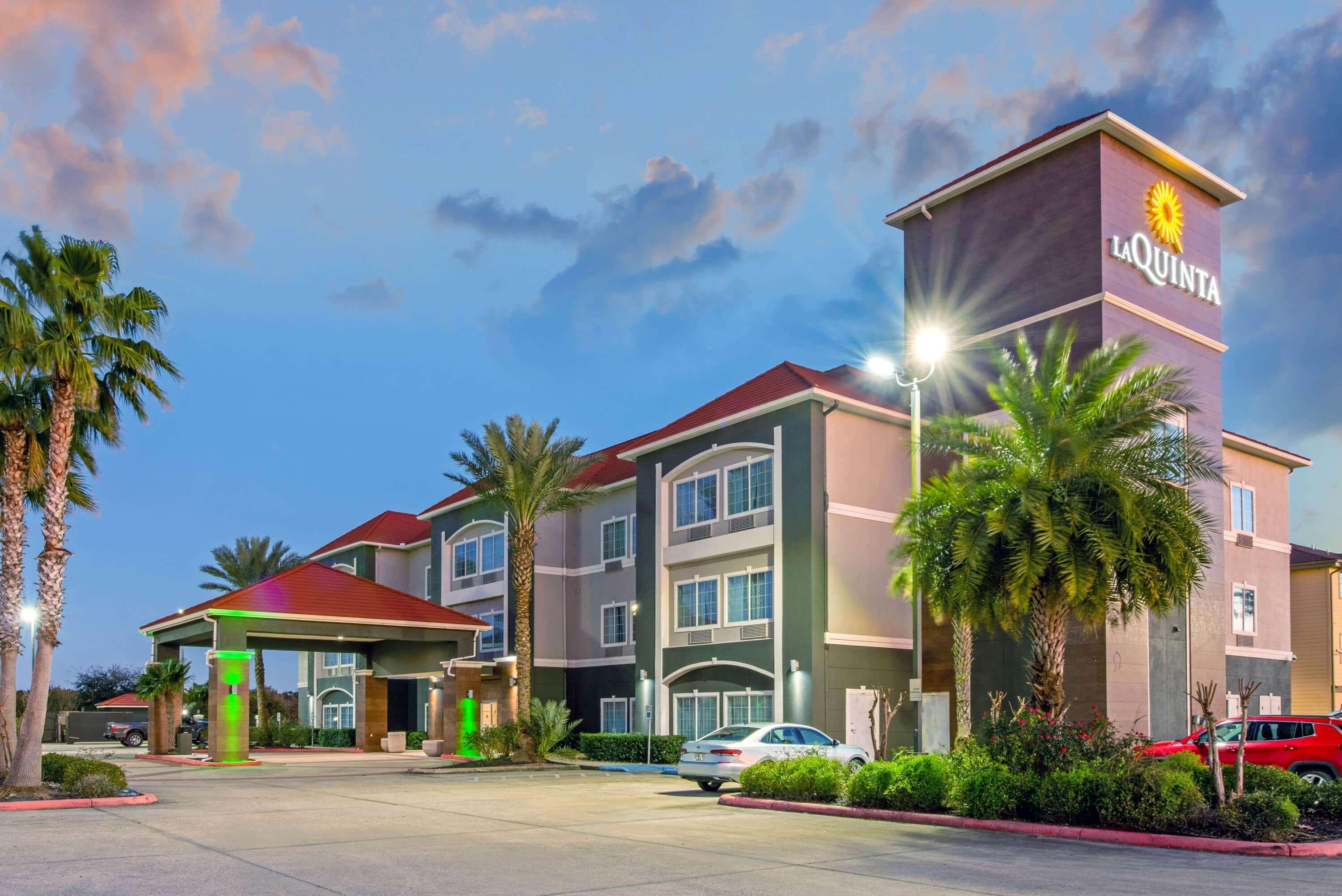 Hotel La Quinta By Wyndham 3*