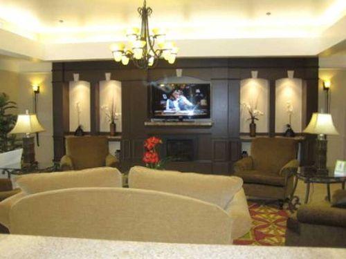 La Quinta By Wyndham Hotel